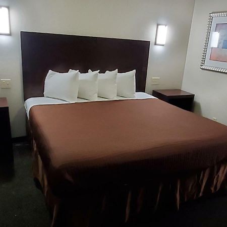 Executive Inn Ferry Pass Dış mekan fotoğraf